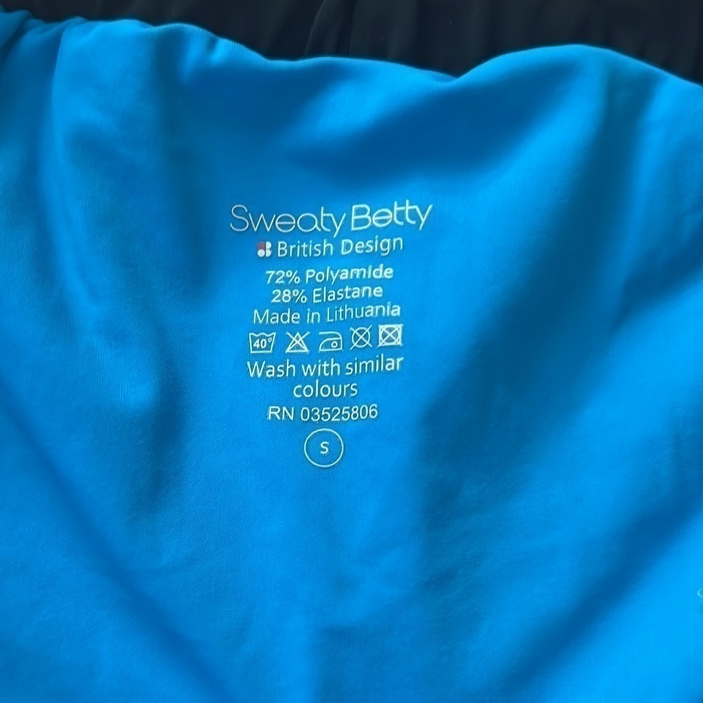 Sweaty Betty swim shorts small - Picture 3 of 5